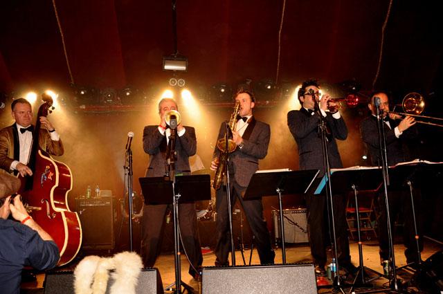 min 2011 12 10 cabaret sauvage 459